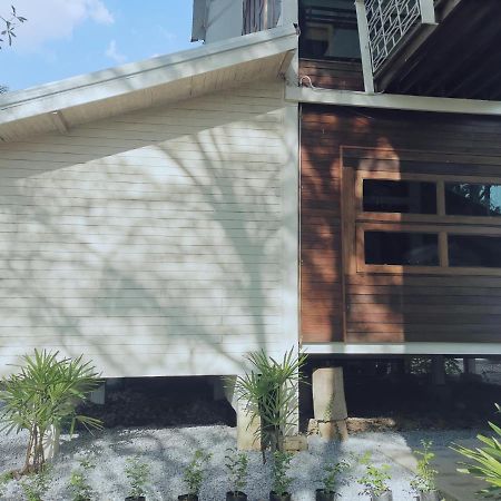 Baangaimuan Bed & Breakfast Ламфун Екстериор снимка