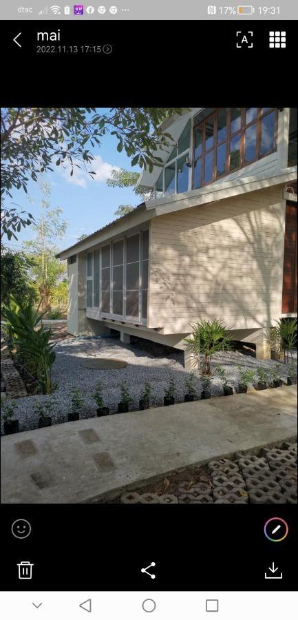 Baangaimuan Bed & Breakfast Ламфун Екстериор снимка