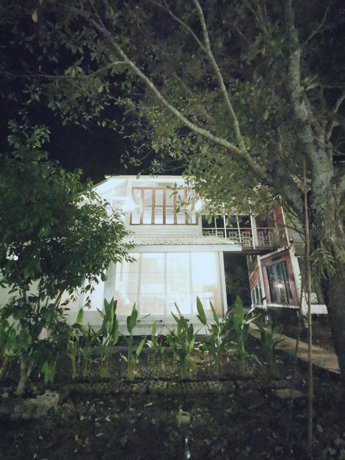 Baangaimuan Bed & Breakfast Ламфун Екстериор снимка