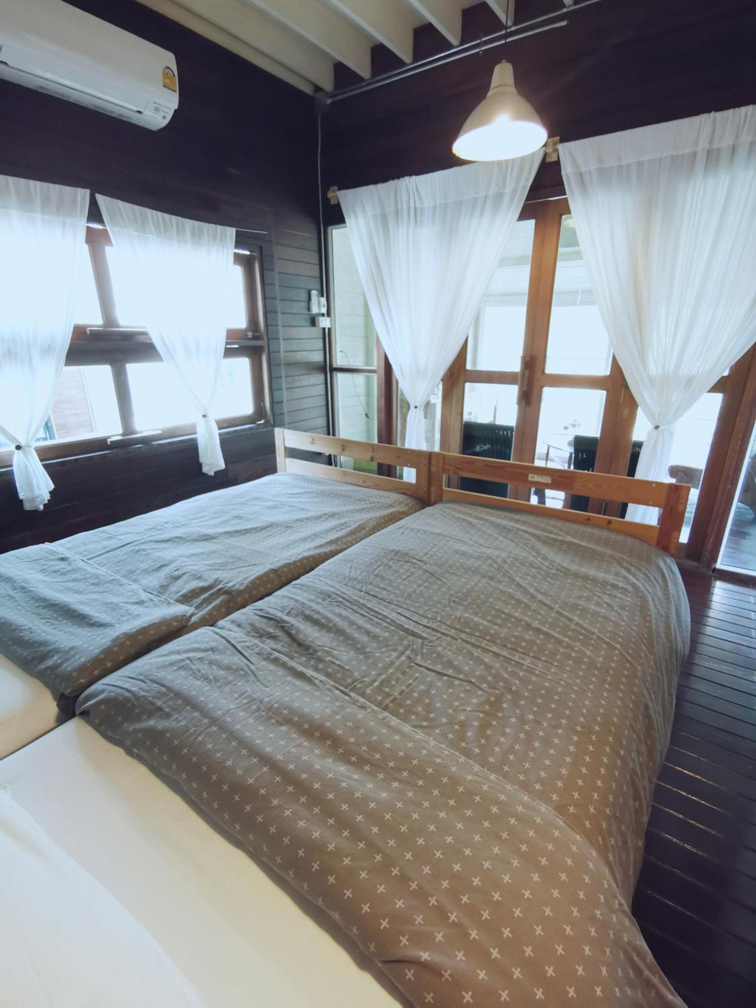 Baangaimuan Bed & Breakfast Ламфун Стая снимка
